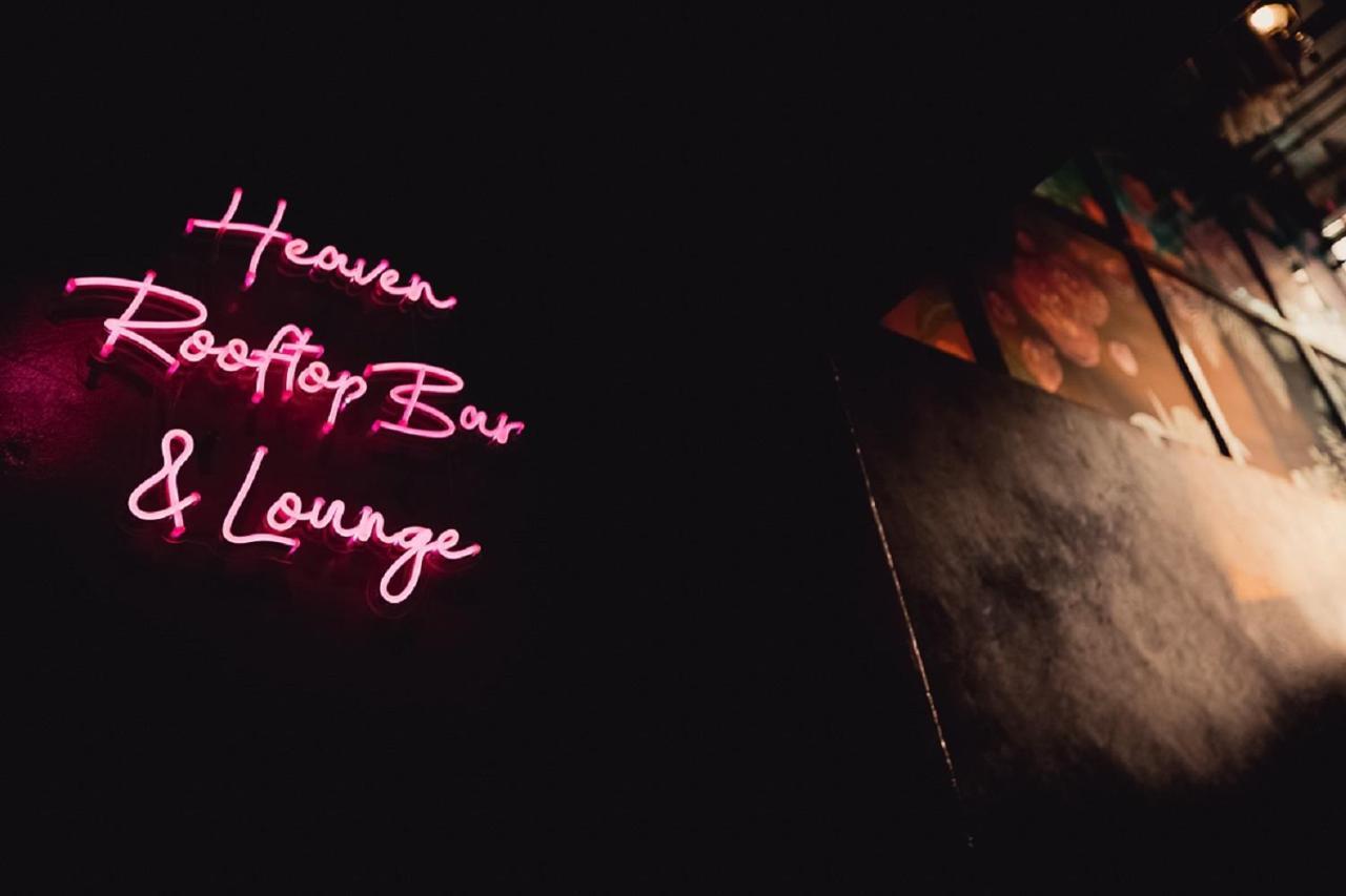 Heaven Boutique Hotel バンコク都 エクステリア 写真